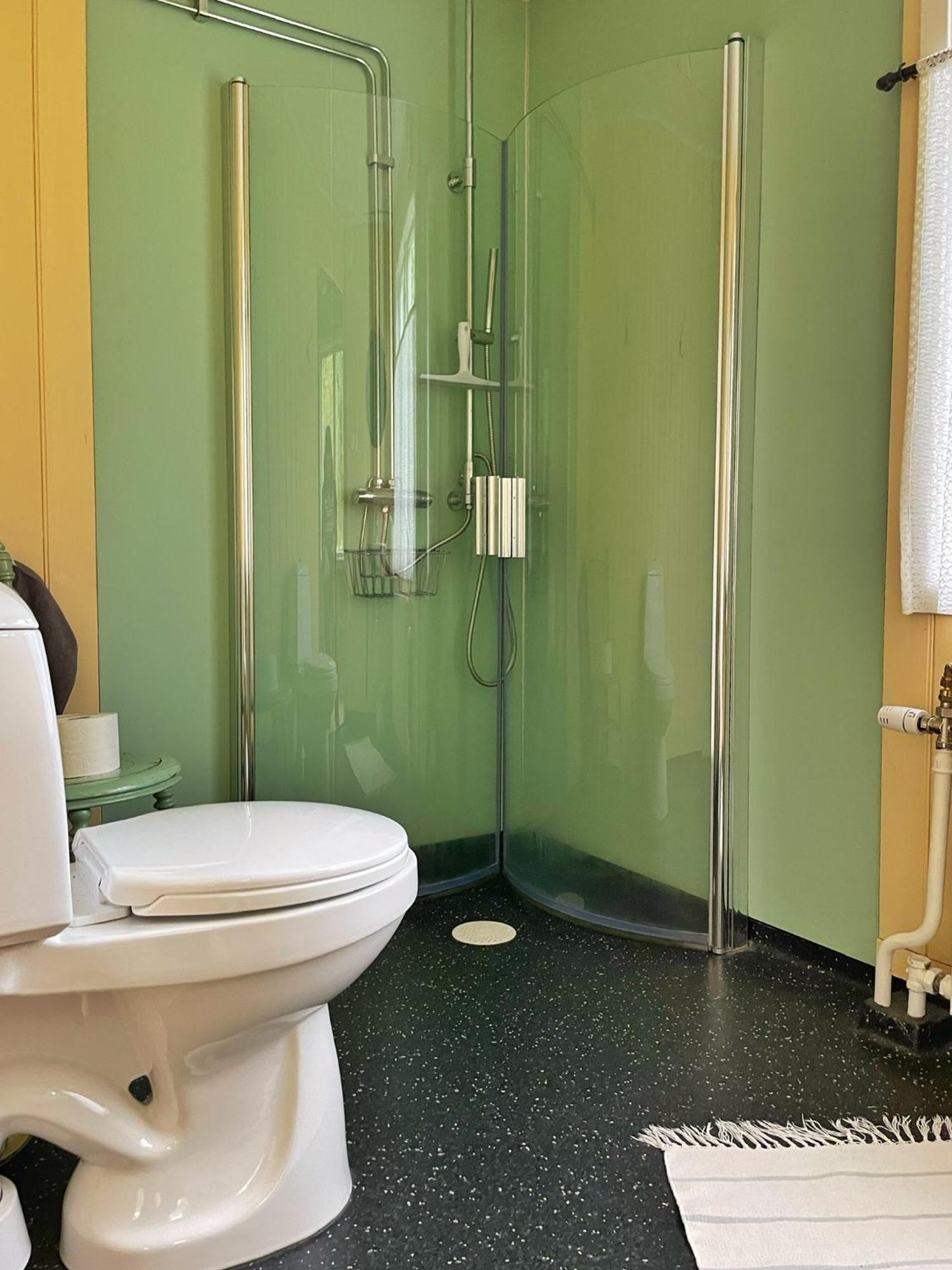Viktors Affaershus Bed & Breakfast Atran Dış mekan fotoğraf