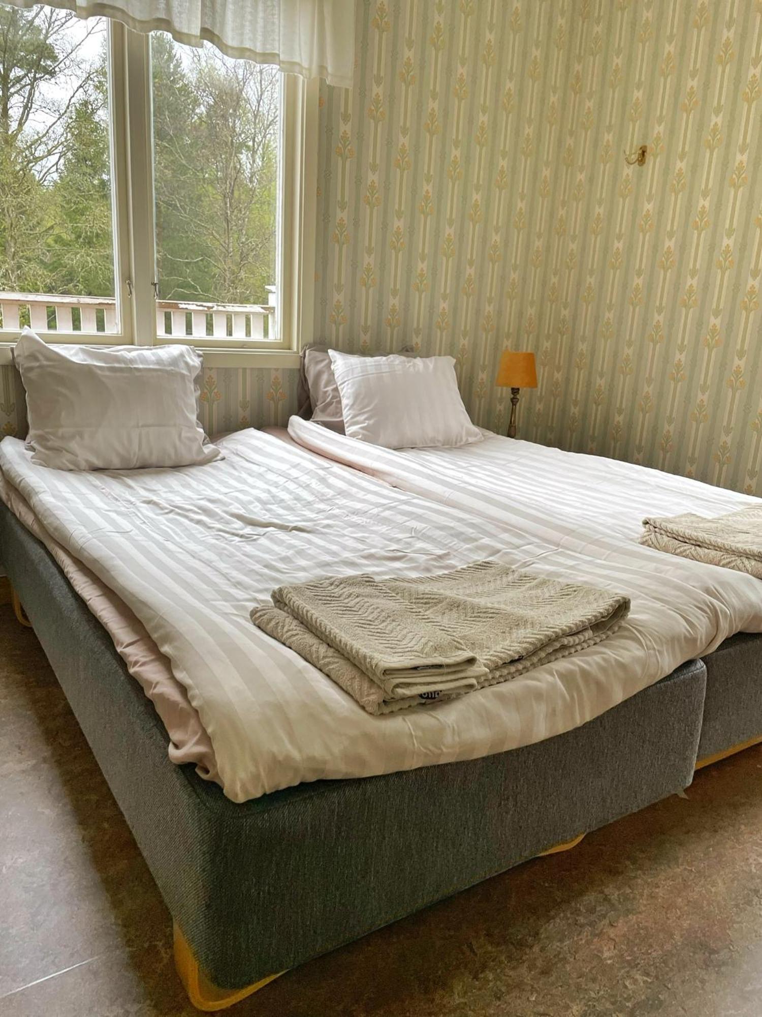 Viktors Affaershus Bed & Breakfast Atran Dış mekan fotoğraf